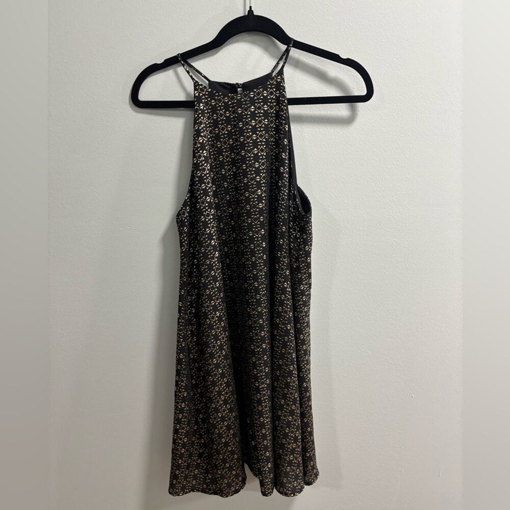 Everly Black‎ and Gold Mini Shift Dress Size S